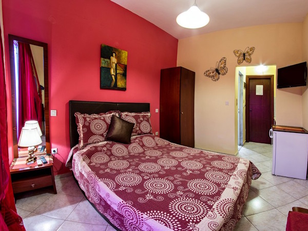 Στούντιο No 8